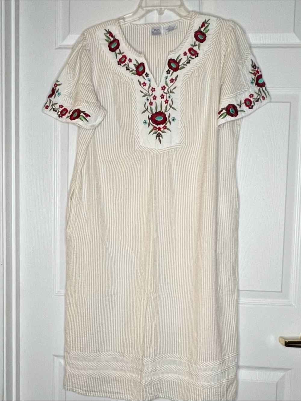Only Necessities Sz L Embroidered Stun Cotton Boho style Cream/Tan India Dress